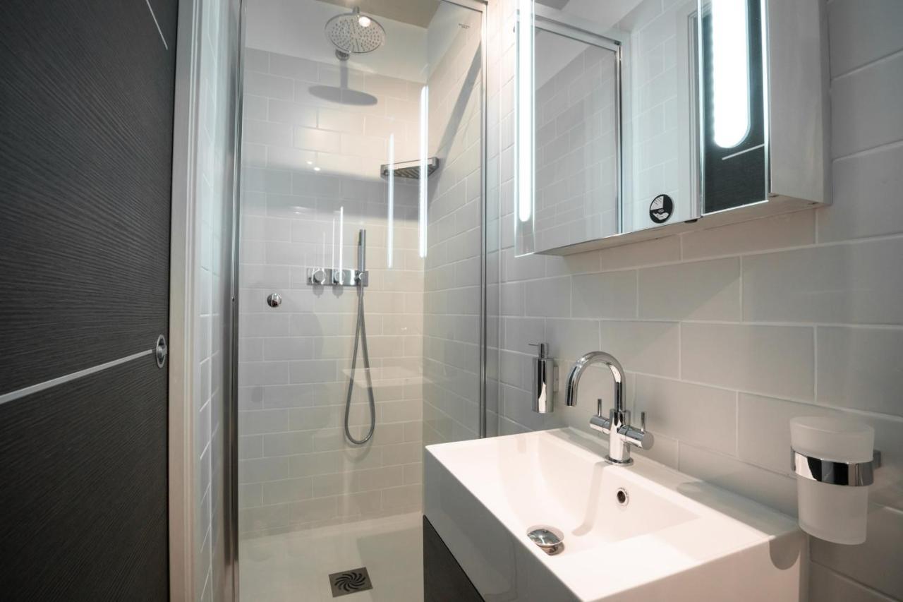 2-Bedroom Apartment Pointe Croisette Peaceful Walk To The Beach Cannes Bagian luar foto